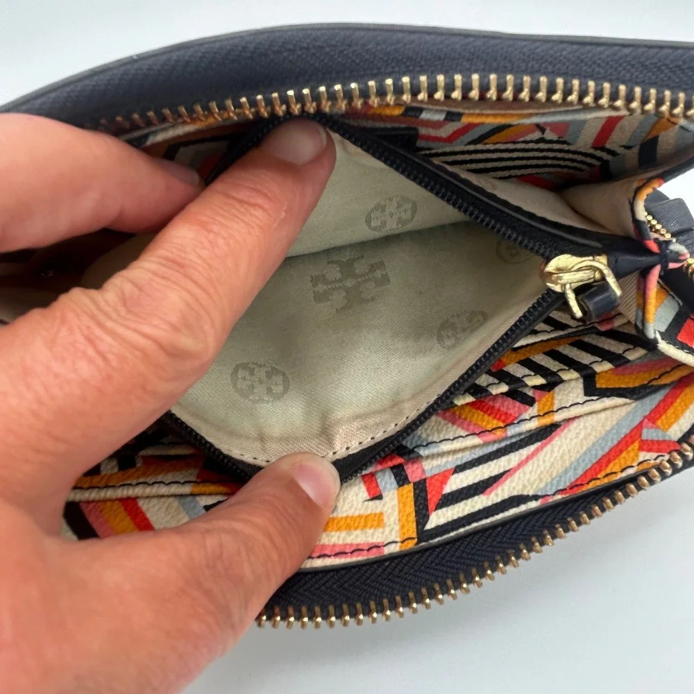 Tory Burch Geometric Chevron Zip Around Wallet Wristlet Orange Pink Black Gold